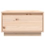 Mesa de centro de madera maciza de pino 55x56x32 cm en Mesas de centro | Comprar online en Foru.es