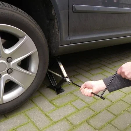 Carpoint Gato de tijera 1500 kg negro de , Carretillas elevadoras - Ref: Foro24-439321, Precio: 28,27 €, Descuento: %