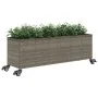 Jardinera con ruedas y 3 maceteros ratán PE gris 107x32x38 cm de , Maceteros y jardineras - Ref: Foro24-366421, Precio: 70,99...